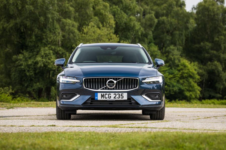  Volvo V60 D4 Inscription 2018 года  (UK) (фото 20 из 34)